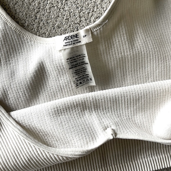 Crop top - Picture 3 of 3